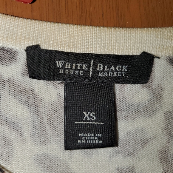 Sweater - Picture 4 of 4